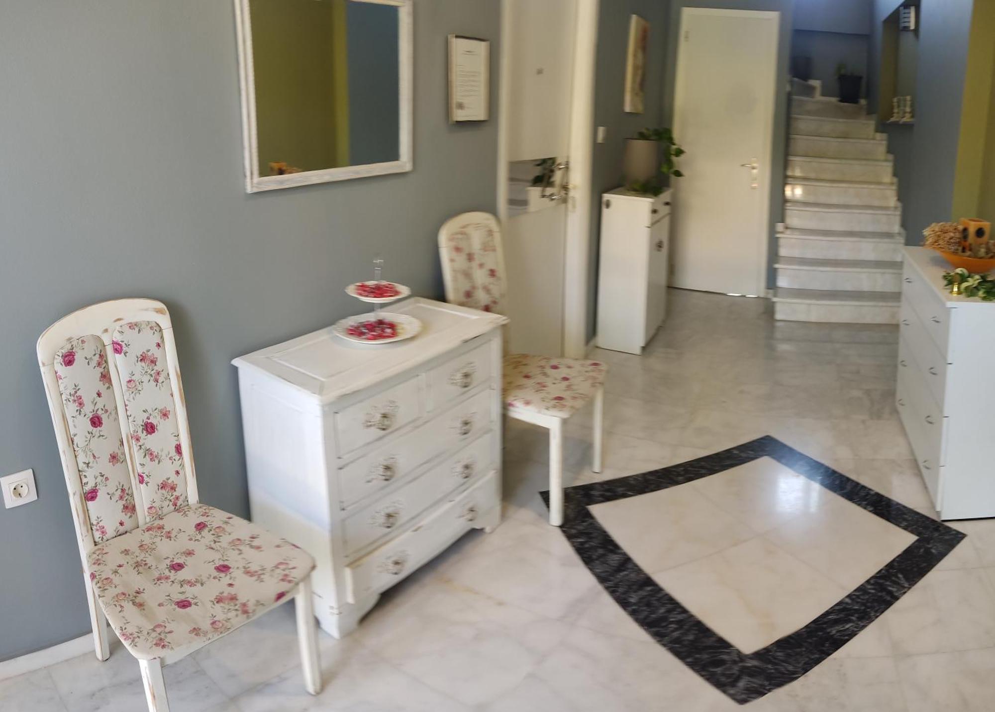Vasilikis Apartment Kalamata Exterior photo